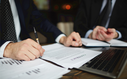 abogados comerciales